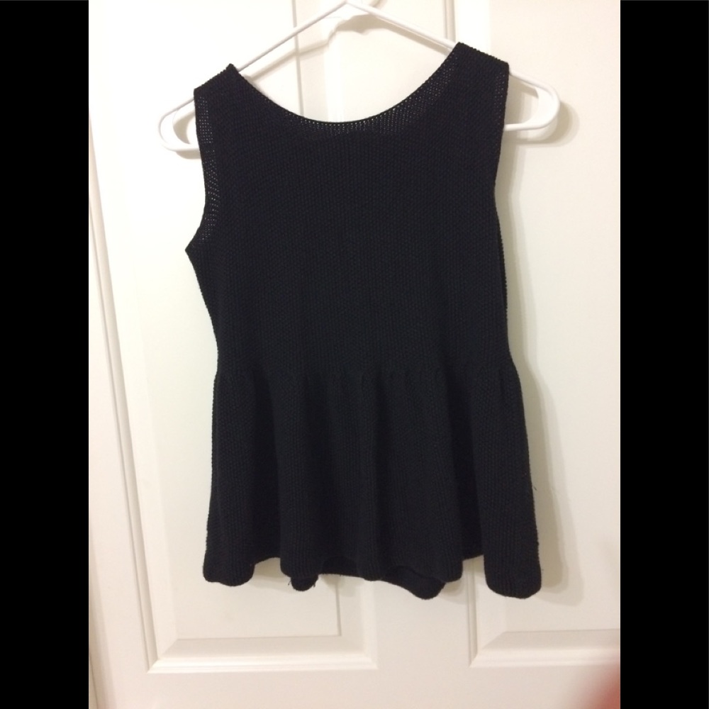 Like 🆕•ZARA•Black Peplum Knit Top (Size M)